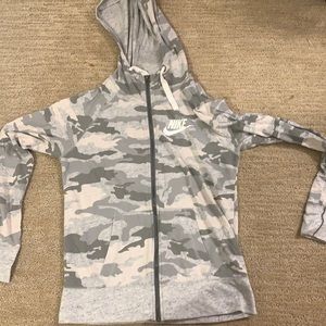 nike long sleeve zip up